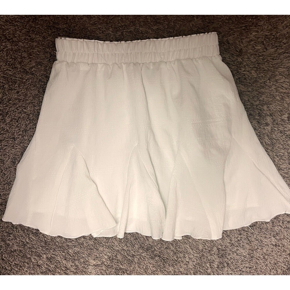 Forever 21 Womens Pull On Flowy White Mini Skirt Size XS Smocked Waist Boho